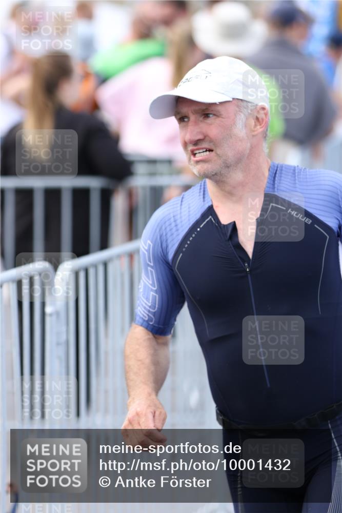 16.08.2026 - KN Förde Triathlon 2026 Antke Förster http://msf.ph/oto/10001432 16.08.2026 16:15:21 Laufen  meine-sportfotos.de