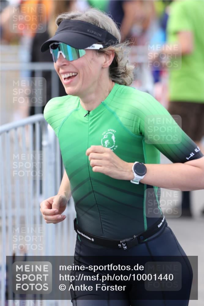 16.08.2026 - KN Förde Triathlon 2026 Antke Förster http://msf.ph/oto/10001440 16.08.2026 16:15:30 Laufen  meine-sportfotos.de