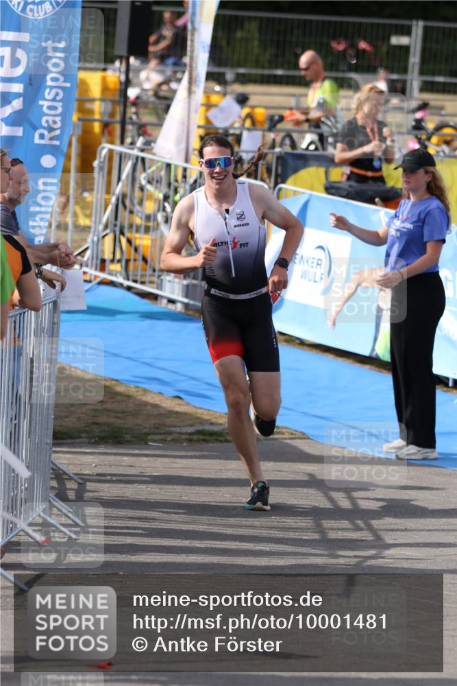 16.08.2026 - KN Förde Triathlon 2026 Antke Förster http://msf.ph/oto/10001481 16.08.2026 16:24:14 Laufen  meine-sportfotos.de
