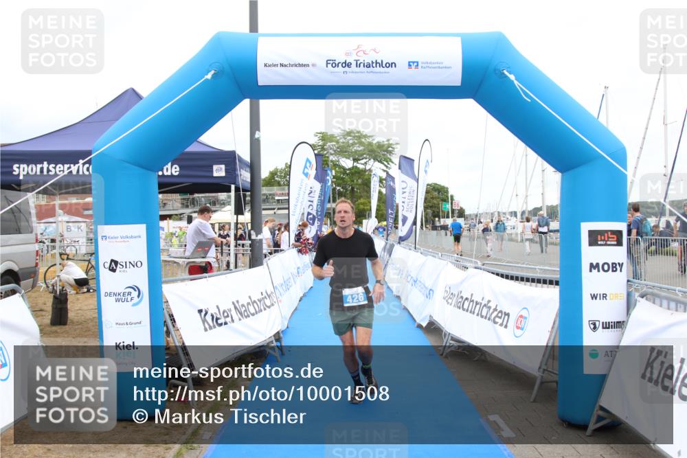 16.08.2026 - KN Förde Triathlon 2026 Markus Tischler http://msf.ph/oto/10001508 16.08.2026 12:31:33 Ziel 426, 426 meine-sportfotos.de