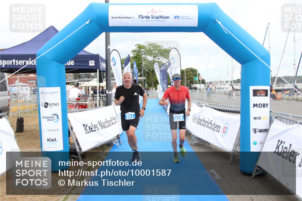 16.08.2026 - KN Förde Triathlon 2026 Markus Tischler http://msf.ph/oto/10001587 16.08.2026 12:36:04 Ziel 428, 801, 428, 801 meine-sportfotos.de