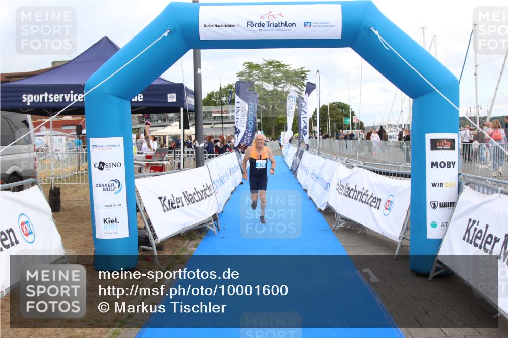16.08.2026 - KN Förde Triathlon 2026 Markus Tischler http://msf.ph/oto/10001600 16.08.2026 12:43:02 Ziel 439, 439 meine-sportfotos.de