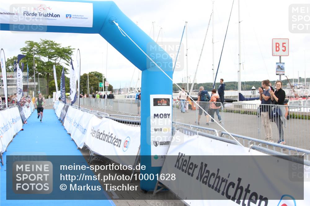 16.08.2026 - KN Förde Triathlon 2026 Markus Tischler http://msf.ph/oto/10001628 16.08.2026 12:47:34 Ziel 424, 424 meine-sportfotos.de