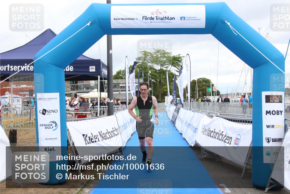 16.08.2026 - KN Förde Triathlon 2026 Markus Tischler http://msf.ph/oto/10001636 16.08.2026 12:47:39 Ziel 424, 424 meine-sportfotos.de