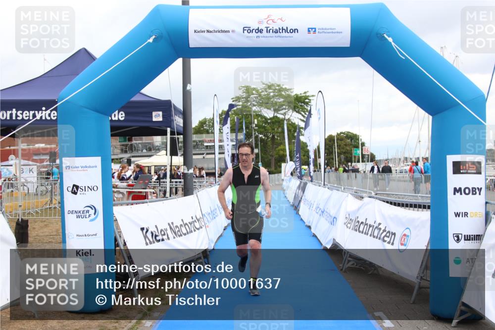 16.08.2026 - KN Förde Triathlon 2026 Markus Tischler http://msf.ph/oto/10001637 16.08.2026 12:47:39 Ziel 424, 424 meine-sportfotos.de
