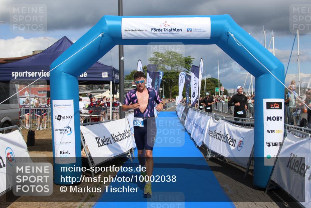 16.08.2026 - KN Förde Triathlon 2026 Markus Tischler http://msf.ph/oto/10002038 16.08.2026 13:49:06 Ziel 558, 558 meine-sportfotos.de