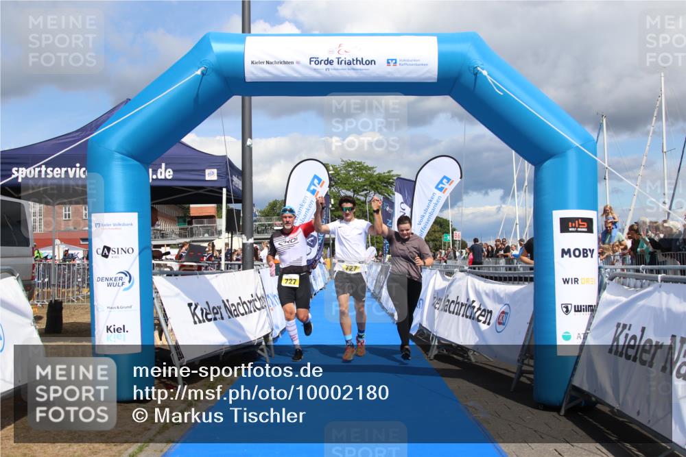16.08.2026 - KN Förde Triathlon 2026 Markus Tischler http://msf.ph/oto/10002180 16.08.2026 13:53:22 Ziel 588, 727, 588, 727 meine-sportfotos.de