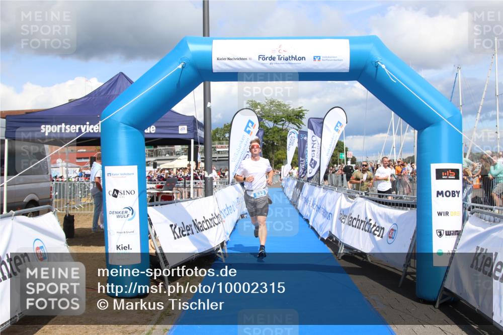 16.08.2026 - KN Förde Triathlon 2026 Markus Tischler http://msf.ph/oto/10002315 16.08.2026 13:56:52 Ziel 533, 533 meine-sportfotos.de