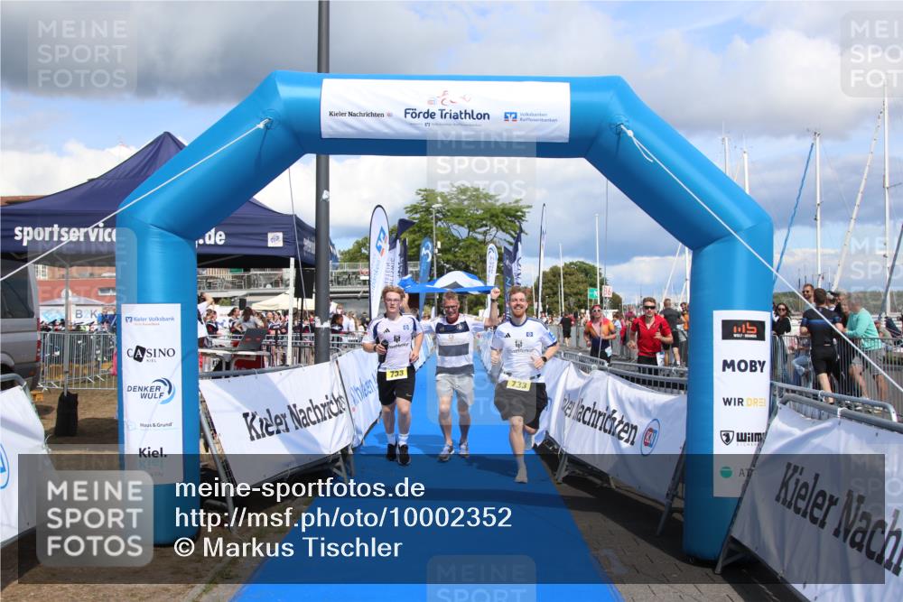 16.08.2026 - KN Förde Triathlon 2026 Markus Tischler http://msf.ph/oto/10002352 16.08.2026 13:57:52 Ziel 561, 733, 561, 733 meine-sportfotos.de