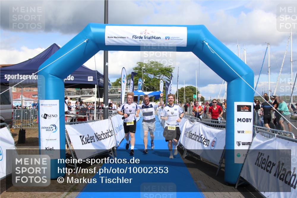 16.08.2026 - KN Förde Triathlon 2026 Markus Tischler http://msf.ph/oto/10002353 16.08.2026 13:57:53 Ziel 561, 733, 561, 733 meine-sportfotos.de