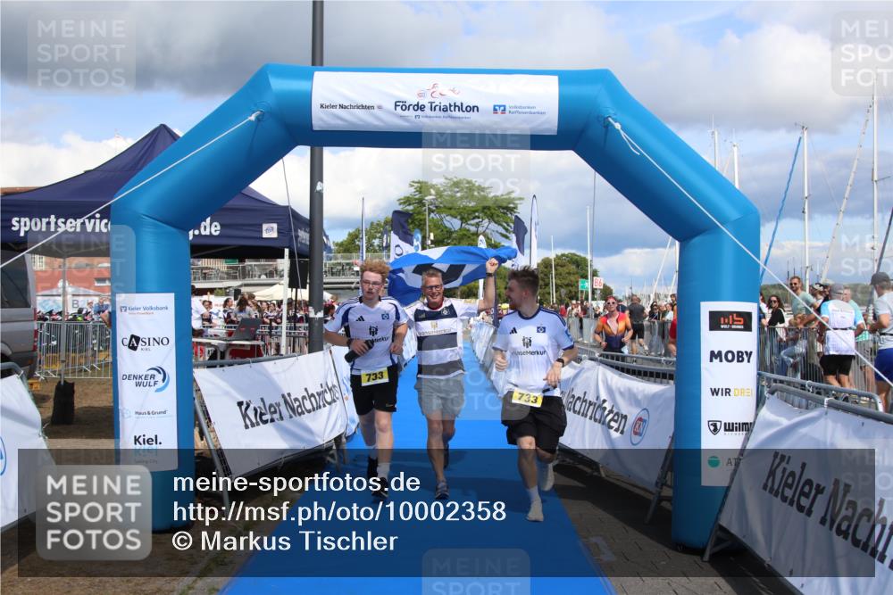 16.08.2026 - KN Förde Triathlon 2026 Markus Tischler http://msf.ph/oto/10002358 16.08.2026 13:57:53 Ziel 561, 733, 561, 733 meine-sportfotos.de