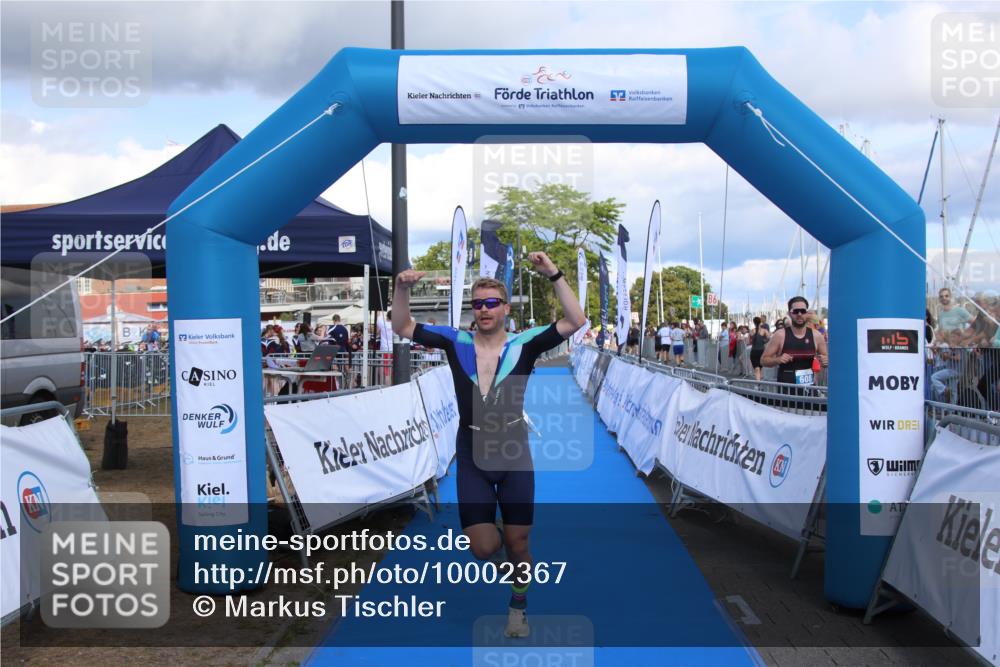 16.08.2026 - KN Förde Triathlon 2026 Markus Tischler http://msf.ph/oto/10002367 16.08.2026 13:58:04 Ziel 594, 611, 594, 611 meine-sportfotos.de