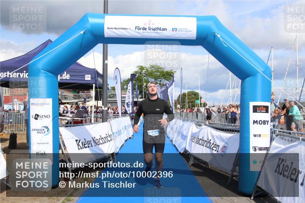 16.08.2026 - KN Förde Triathlon 2026 Markus Tischler http://msf.ph/oto/10002396 16.08.2026 13:58:43 Ziel 555, 555 meine-sportfotos.de