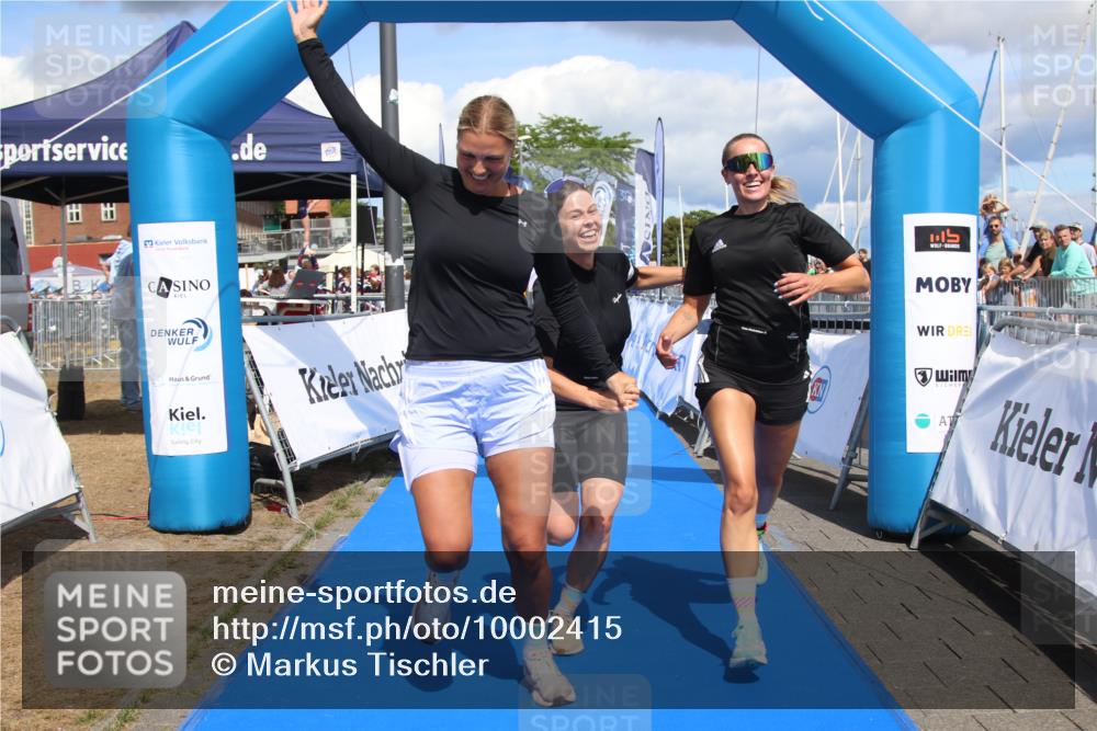 16.08.2026 - KN Förde Triathlon 2026 Markus Tischler http://msf.ph/oto/10002415 16.08.2026 13:59:16 Ziel 725, 725 meine-sportfotos.de