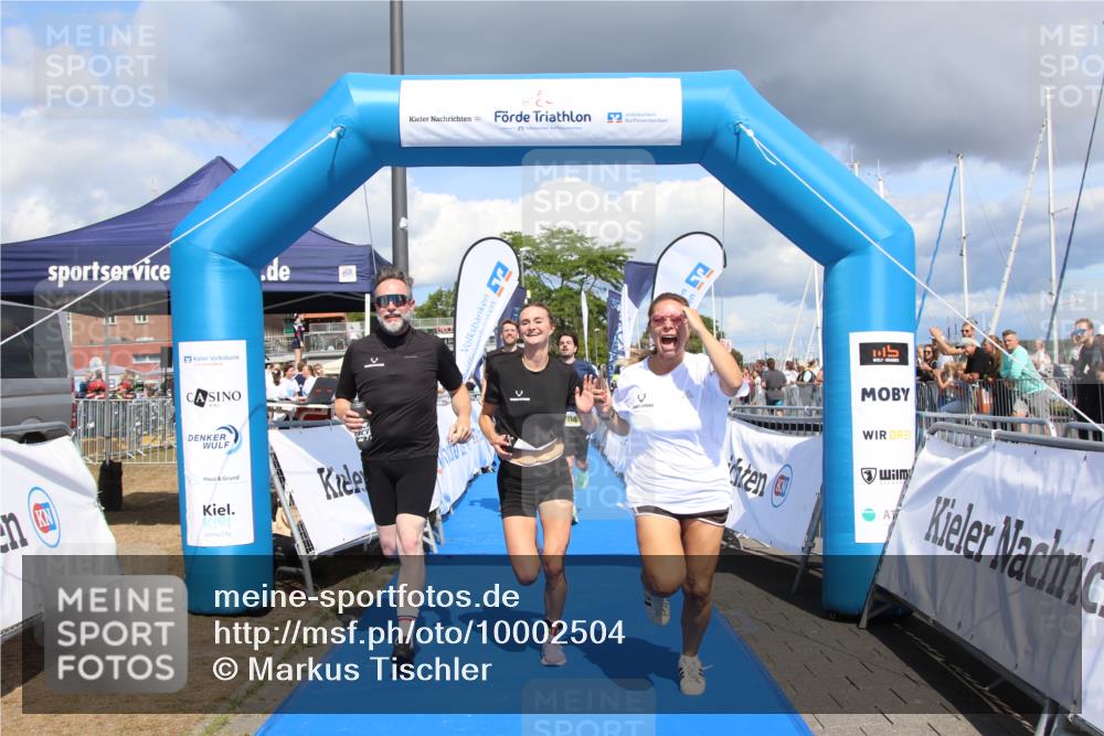 16.08.2026 - KN Förde Triathlon 2026 Markus Tischler http://msf.ph/oto/10002504 16.08.2026 14:02:17 Ziel 704, 747, 704, 747 meine-sportfotos.de