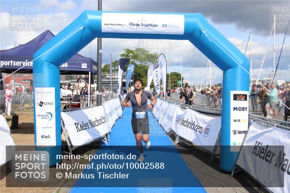 16.08.2026 - KN Förde Triathlon 2026 Markus Tischler http://msf.ph/oto/10002588 16.08.2026 14:04:19 Ziel 586, 586 meine-sportfotos.de