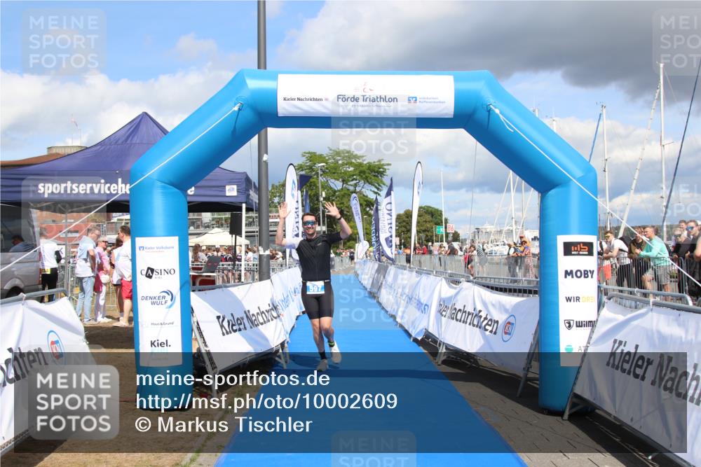 16.08.2026 - KN Förde Triathlon 2026 Markus Tischler http://msf.ph/oto/10002609 16.08.2026 14:05:20 Ziel 566, 597, 566, 597 meine-sportfotos.de