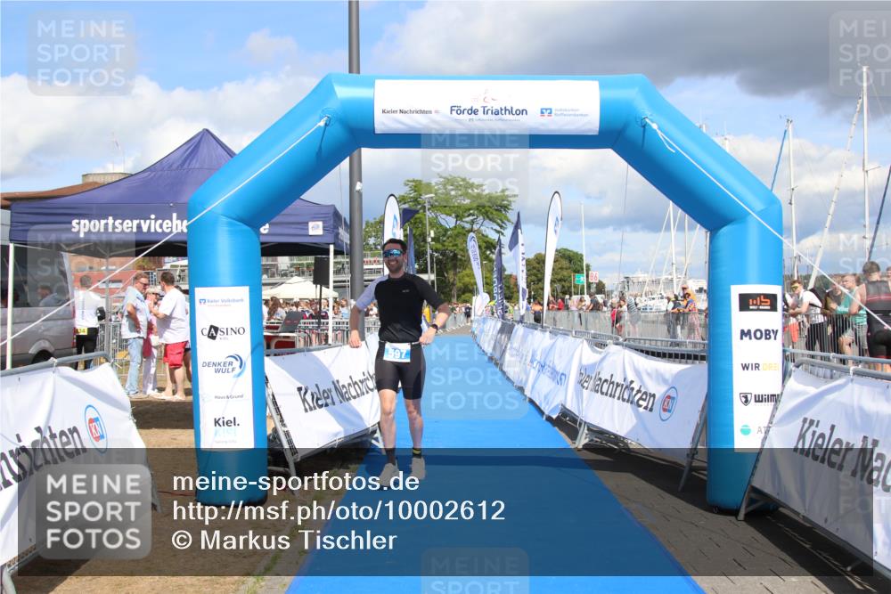 16.08.2026 - KN Förde Triathlon 2026 Markus Tischler http://msf.ph/oto/10002612 16.08.2026 14:05:20 Ziel 566, 597, 566, 597 meine-sportfotos.de