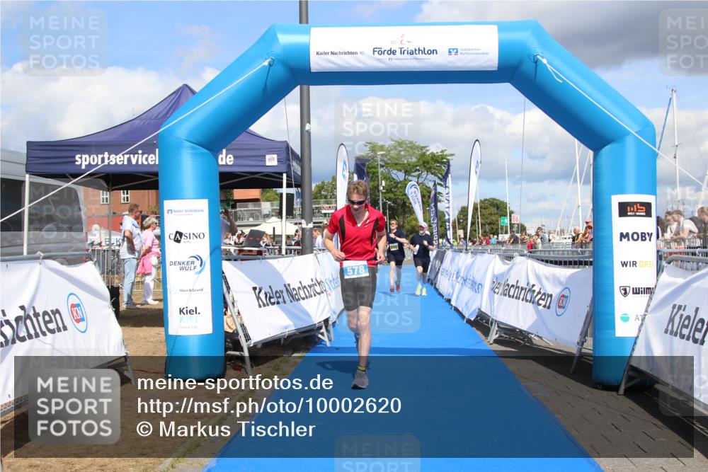 16.08.2026 - KN Förde Triathlon 2026 Markus Tischler http://msf.ph/oto/10002620 16.08.2026 14:06:01 Ziel 578, 737, 578, 737 meine-sportfotos.de