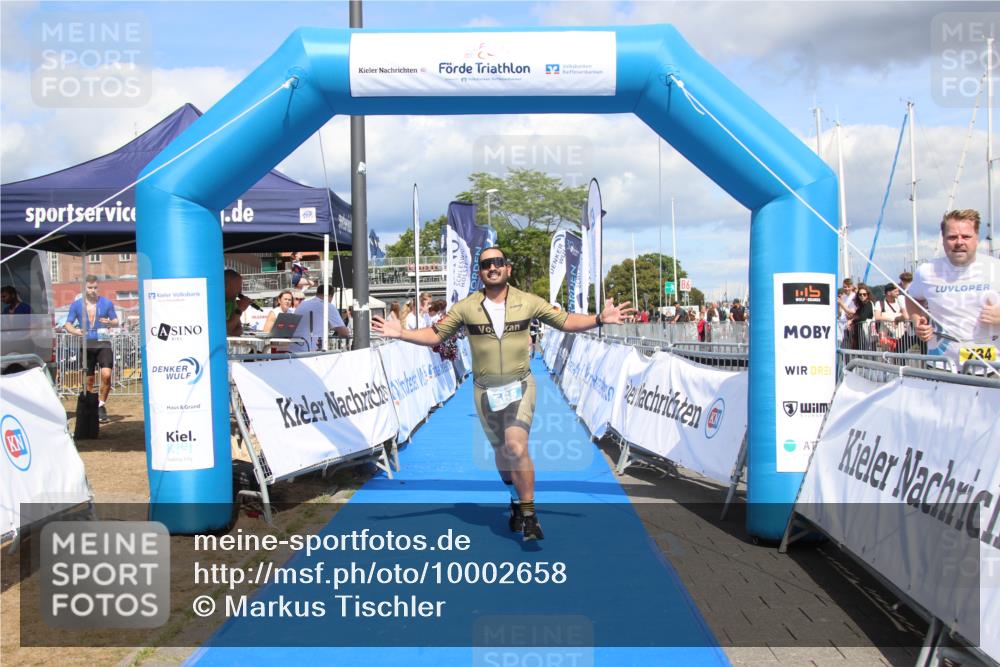 16.08.2026 - KN Förde Triathlon 2026 Markus Tischler http://msf.ph/oto/10002658 16.08.2026 14:06:50 Ziel 565, 592, 607, 711, 565, 592, 607, 711 meine-sportfotos.de
