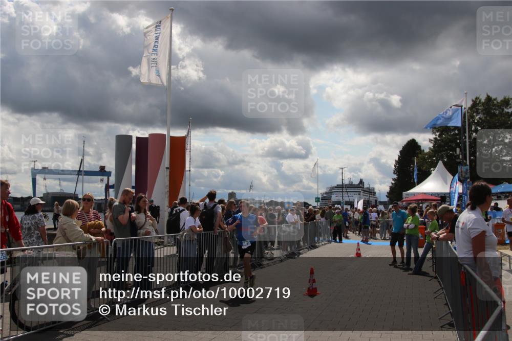 16.08.2026 - KN Förde Triathlon 2026 Markus Tischler http://msf.ph/oto/10002719 16.08.2026 14:08:53 Ziel  meine-sportfotos.de