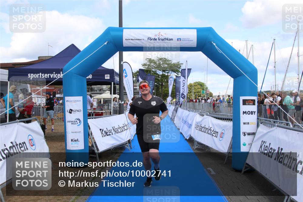 16.08.2026 - KN Förde Triathlon 2026 Markus Tischler http://msf.ph/oto/10002741 16.08.2026 14:09:49 Ziel 581, 581 meine-sportfotos.de