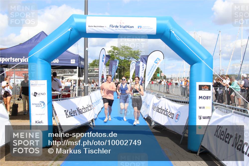 16.08.2026 - KN Förde Triathlon 2026 Markus Tischler http://msf.ph/oto/10002749 16.08.2026 14:10:59 Ziel 562, 572, 746, 562, 572, 746 meine-sportfotos.de