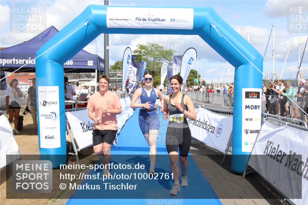 16.08.2026 - KN Förde Triathlon 2026 Markus Tischler http://msf.ph/oto/10002761 16.08.2026 14:11:00 Ziel 562, 572, 746, 562, 572, 746 meine-sportfotos.de