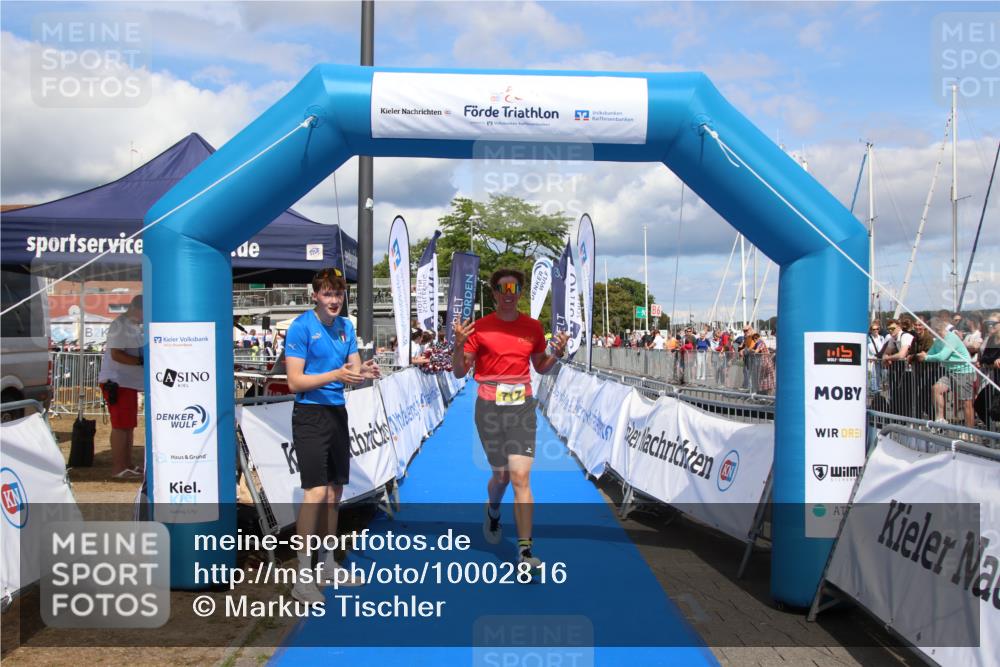 16.08.2026 - KN Förde Triathlon 2026 Markus Tischler http://msf.ph/oto/10002816 16.08.2026 14:14:08 Ziel 717, 717 meine-sportfotos.de