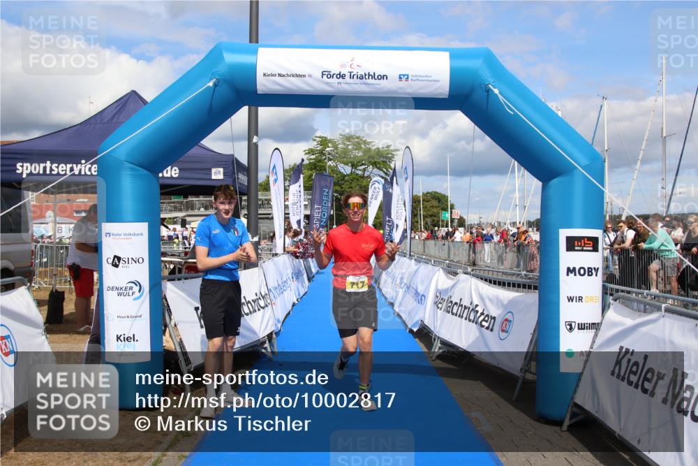 16.08.2026 - KN Förde Triathlon 2026 Markus Tischler http://msf.ph/oto/10002817 16.08.2026 14:14:08 Ziel 717, 717 meine-sportfotos.de
