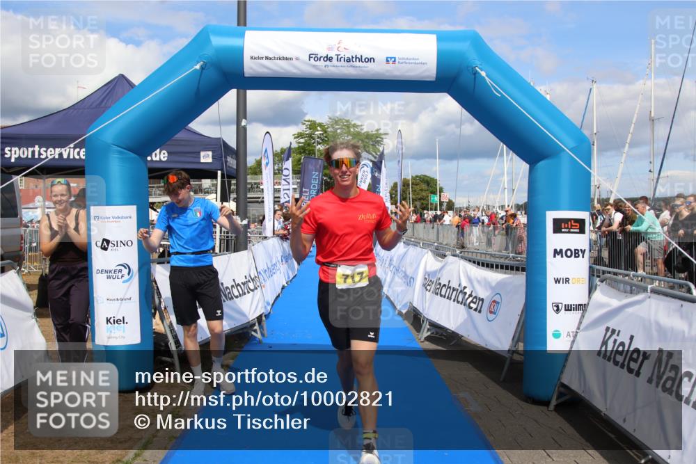 16.08.2026 - KN Förde Triathlon 2026 Markus Tischler http://msf.ph/oto/10002821 16.08.2026 14:14:08 Ziel 717, 717 meine-sportfotos.de