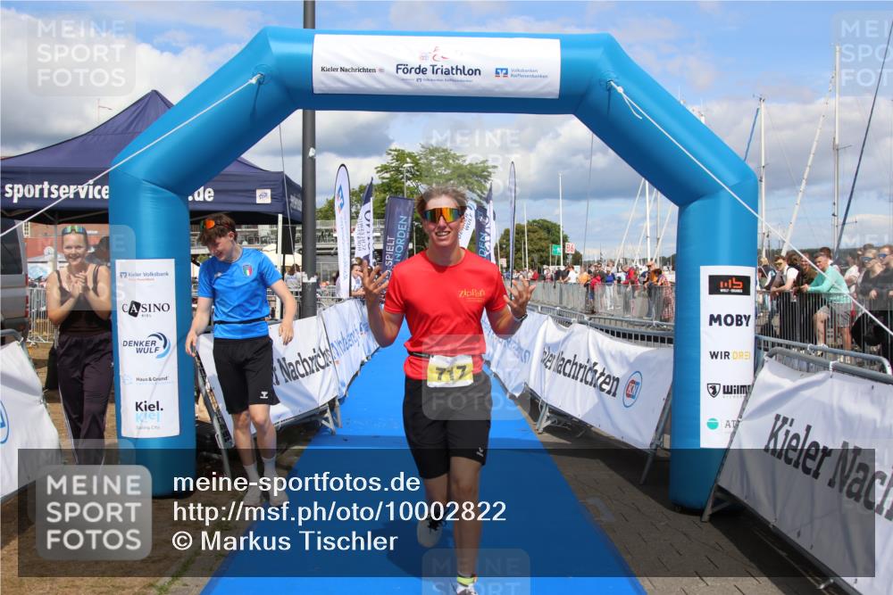 16.08.2026 - KN Förde Triathlon 2026 Markus Tischler http://msf.ph/oto/10002822 16.08.2026 14:14:08 Ziel 717, 717 meine-sportfotos.de