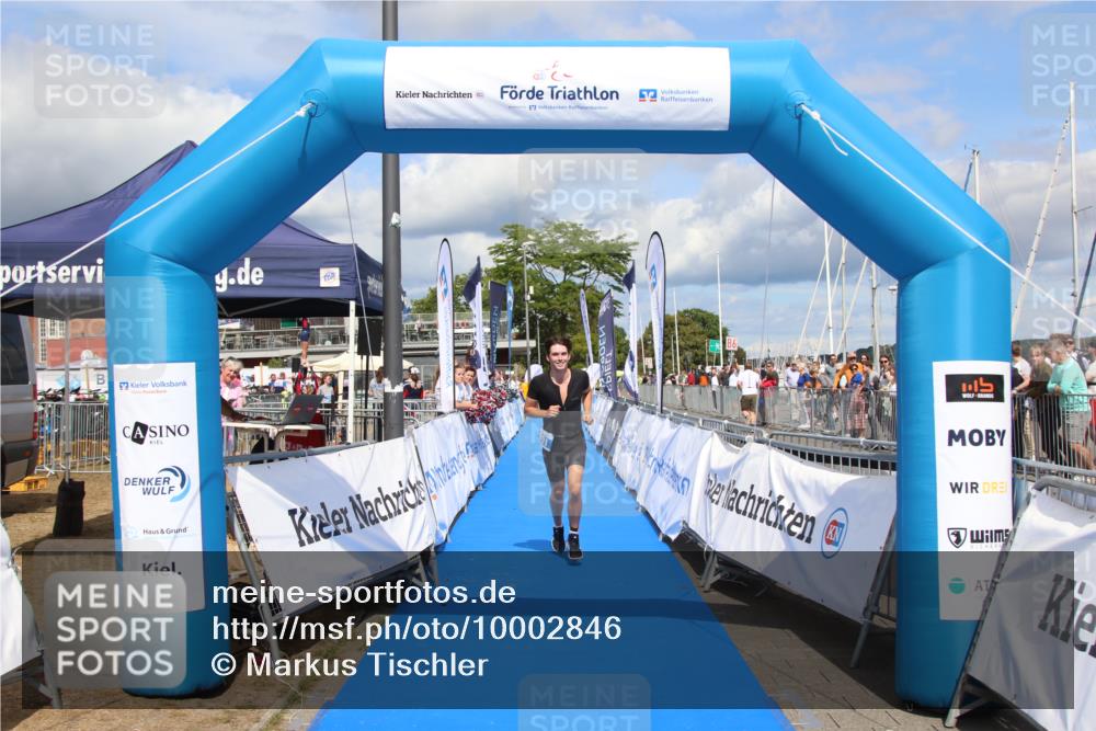 16.08.2026 - KN Förde Triathlon 2026 Markus Tischler http://msf.ph/oto/10002846 16.08.2026 14:14:43 Ziel 601, 606, 601, 606 meine-sportfotos.de