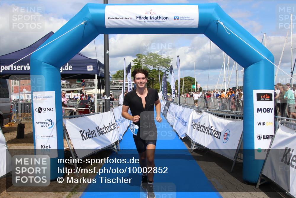 16.08.2026 - KN Förde Triathlon 2026 Markus Tischler http://msf.ph/oto/10002852 16.08.2026 14:14:44 Ziel 601, 601 meine-sportfotos.de