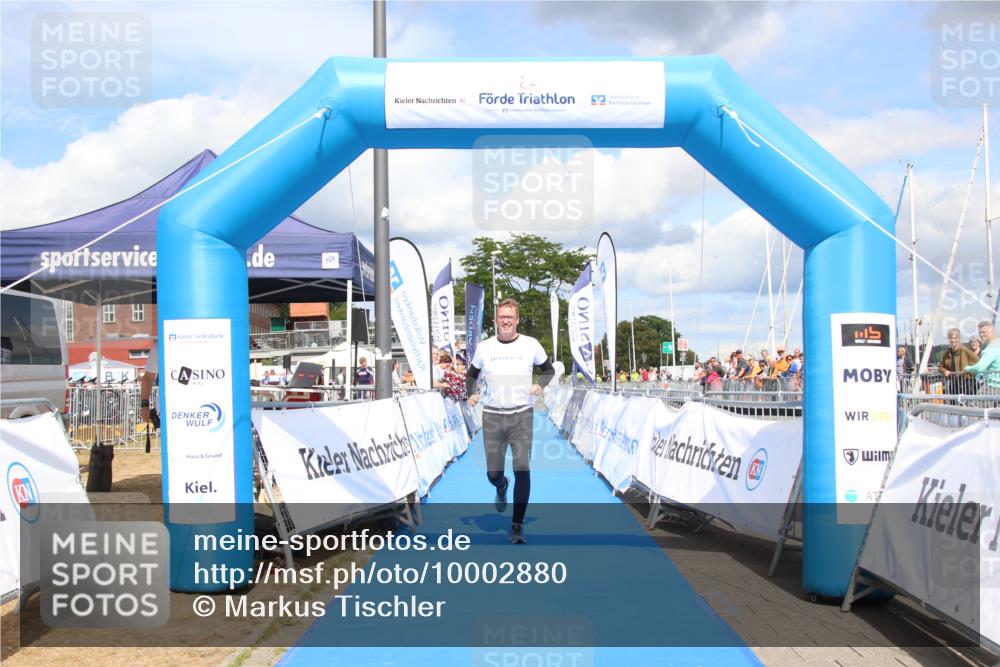 16.08.2026 - KN Förde Triathlon 2026 Markus Tischler http://msf.ph/oto/10002880 16.08.2026 14:16:50 Ziel 734, 734 meine-sportfotos.de