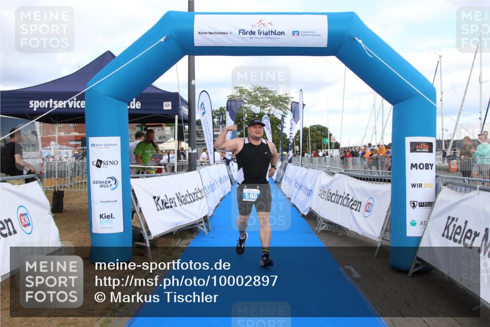 16.08.2026 - KN Förde Triathlon 2026 Markus Tischler http://msf.ph/oto/10002897 16.08.2026 14:20:44 Ziel 596, 596 meine-sportfotos.de