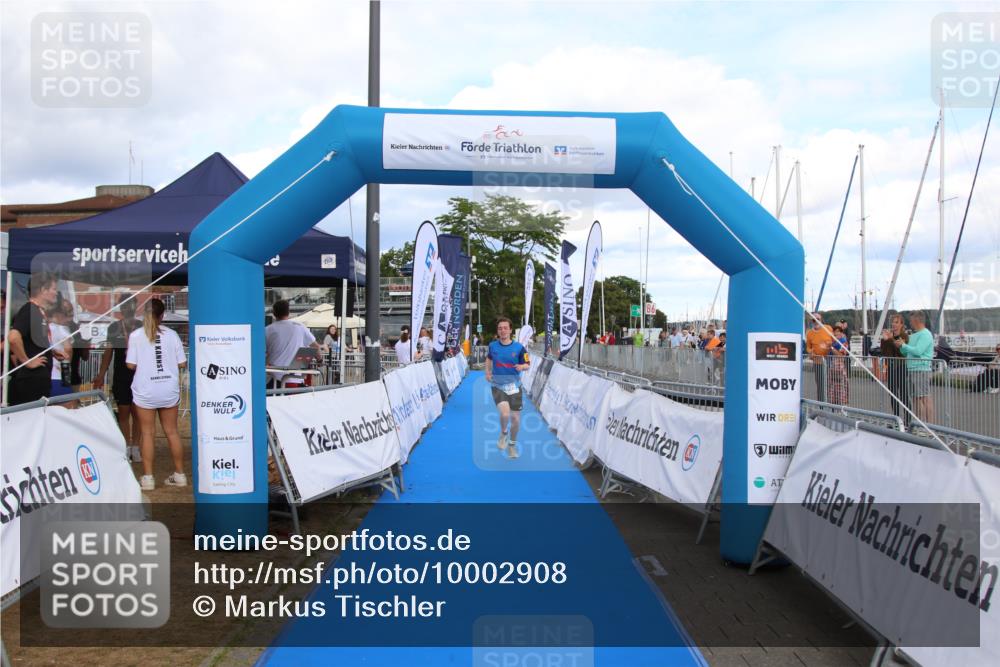 16.08.2026 - KN Förde Triathlon 2026 Markus Tischler http://msf.ph/oto/10002908 16.08.2026 14:21:52 Ziel 609, 609 meine-sportfotos.de