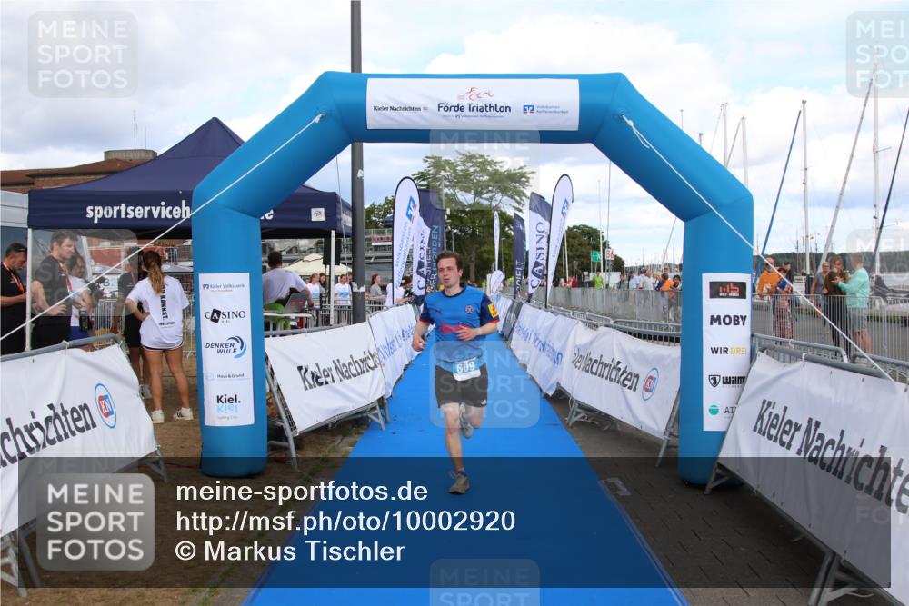 16.08.2026 - KN Förde Triathlon 2026 Markus Tischler http://msf.ph/oto/10002920 16.08.2026 14:21:54 Ziel 609, 609 meine-sportfotos.de