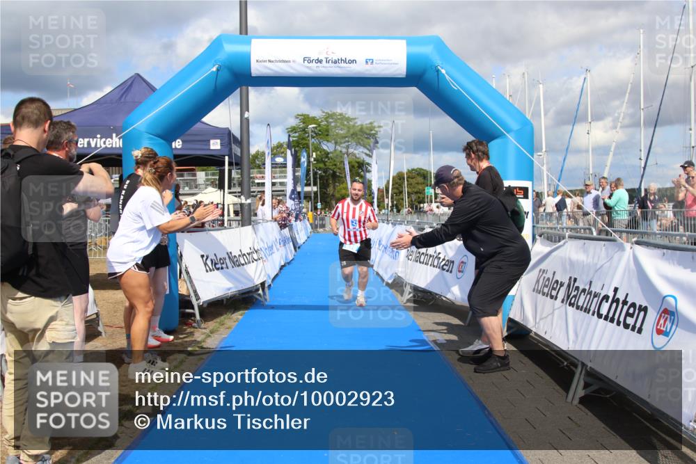 16.08.2026 - KN Förde Triathlon 2026 Markus Tischler http://msf.ph/oto/10002923 16.08.2026 14:28:50 Ziel 610, 610 meine-sportfotos.de
