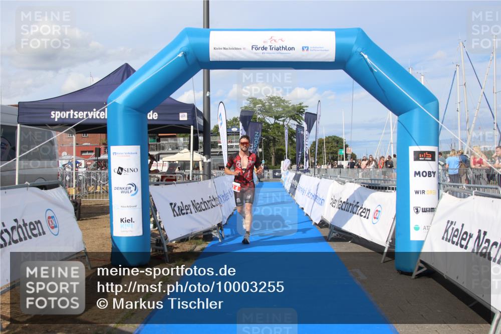 16.08.2026 - KN Förde Triathlon 2026 Markus Tischler http://msf.ph/oto/10003255 16.08.2026 16:20:14 Ziel 0, 2 meine-sportfotos.de