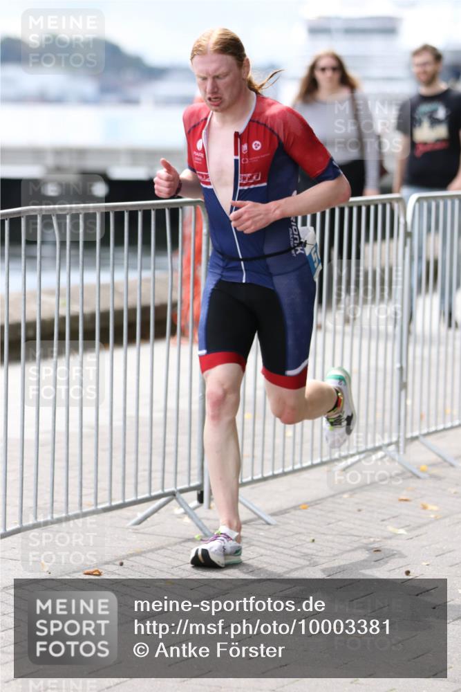 16.08.2026 - KN Förde Triathlon 2026 Antke Förster http://msf.ph/oto/10003381 16.08.2026 13:16:29 Laufen  meine-sportfotos.de