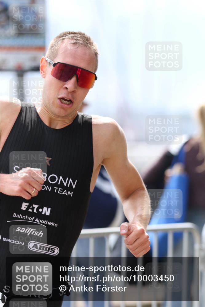 16.08.2026 - KN Förde Triathlon 2026 Antke Förster http://msf.ph/oto/10003450 16.08.2026 13:22:16 Laufen  meine-sportfotos.de
