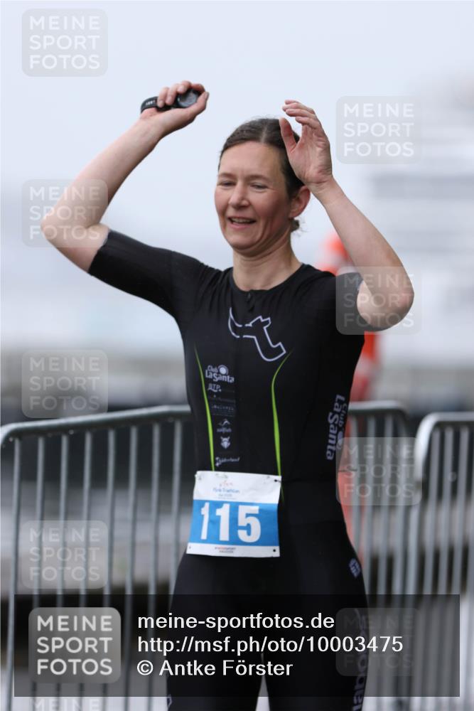 16.08.2026 - KN Förde Triathlon 2026 Antke Förster http://msf.ph/oto/10003475 16.08.2026 09:57:41 Laufen 115 meine-sportfotos.de