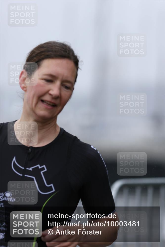 16.08.2026 - KN Förde Triathlon 2026 Antke Förster http://msf.ph/oto/10003481 16.08.2026 09:57:43 Laufen  meine-sportfotos.de