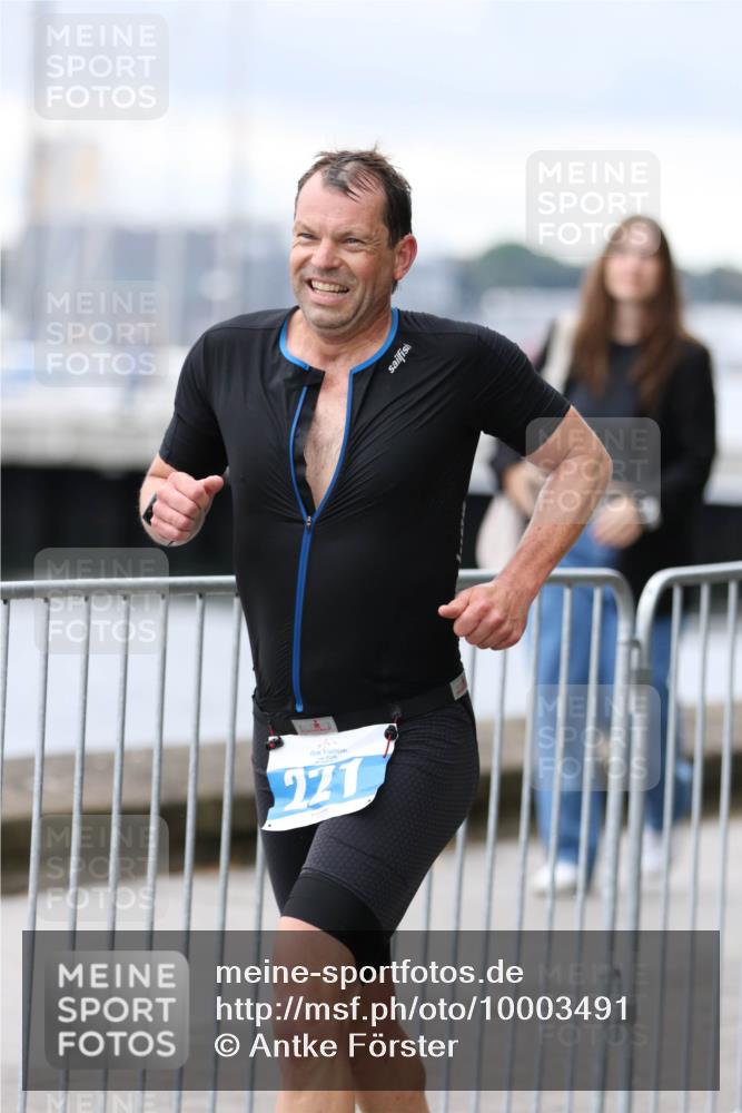 16.08.2026 - KN Förde Triathlon 2026 Antke Förster http://msf.ph/oto/10003491 16.08.2026 11:39:34 Laufen 2026, 221 meine-sportfotos.de