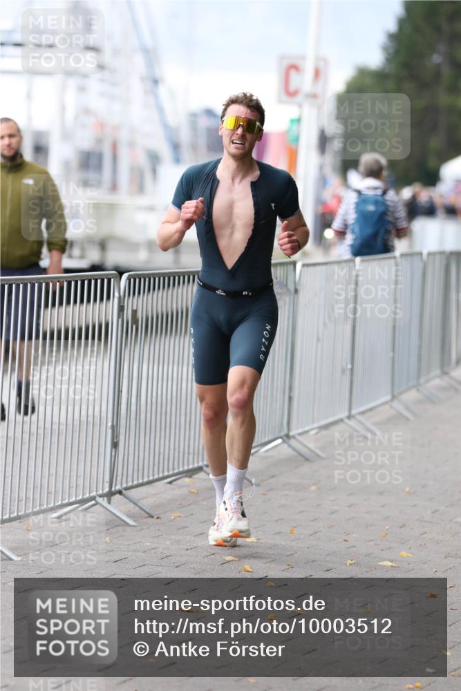 16.08.2026 - KN Förde Triathlon 2026 Antke Förster http://msf.ph/oto/10003512 16.08.2026 11:40:17 Laufen  meine-sportfotos.de