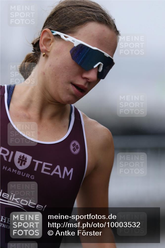 16.08.2026 - KN Förde Triathlon 2026 Antke Förster http://msf.ph/oto/10003532 16.08.2026 09:58:54 Laufen  meine-sportfotos.de