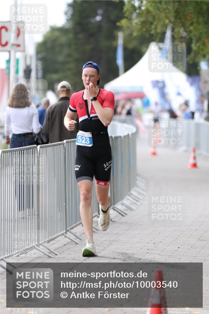16.08.2026 - KN Förde Triathlon 2026 Antke Förster http://msf.ph/oto/10003540 16.08.2026 13:25:30 Laufen 523 meine-sportfotos.de