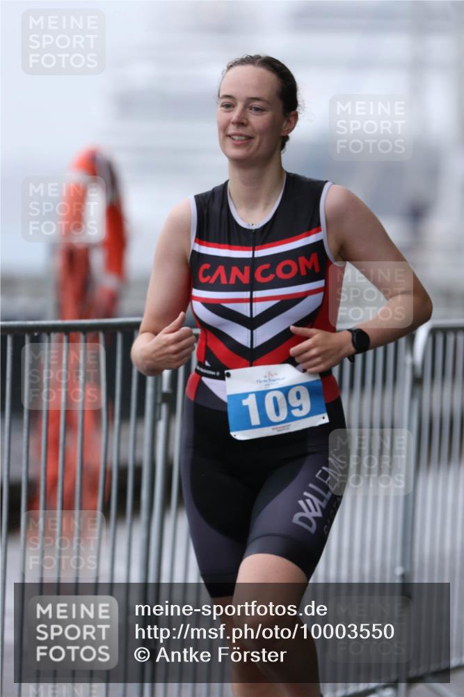 16.08.2026 - KN Förde Triathlon 2026 Antke Förster http://msf.ph/oto/10003550 16.08.2026 10:01:32 Laufen 109 meine-sportfotos.de