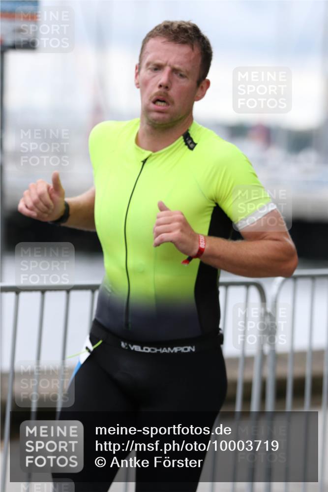 16.08.2026 - KN Förde Triathlon 2026 Antke Förster http://msf.ph/oto/10003719 16.08.2026 11:43:36 Laufen  meine-sportfotos.de